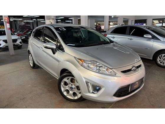 FORD FIESTA 1.6 SE HATCH 16V FLEX 4P MANUAL FORD FIESTA 1.6 SE HATCH 16V FLEX 4P MANUAL